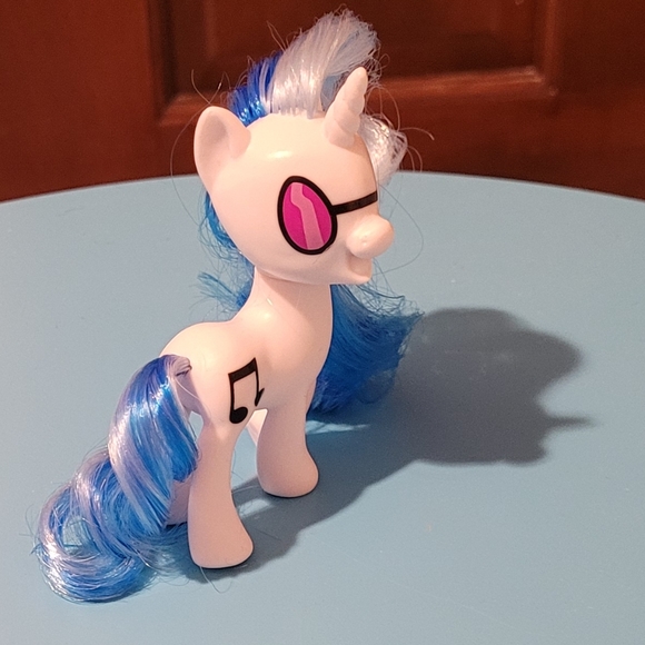 DJ-Pon-3 aka Vinyl Scratch My Little Pony NWOT toy! Rare! - Picture 4 of 5